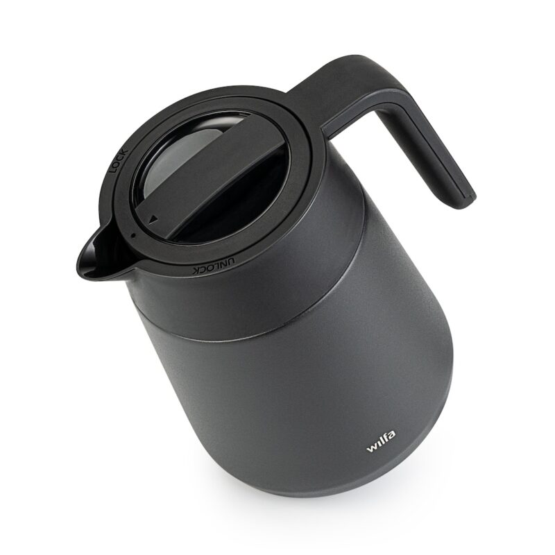 Coffee-Maker_WSPL_Thermo_Angled_Serving-lid_Pouring
